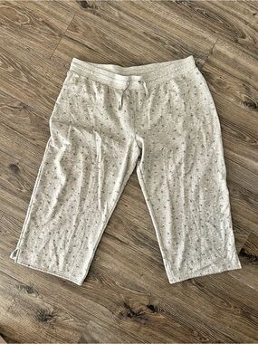 bp Light Gray Capri Sweatpants with Pink Floral Dots
